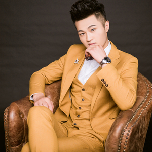 男人小鸡鸡插女人屁屁里面的视频
